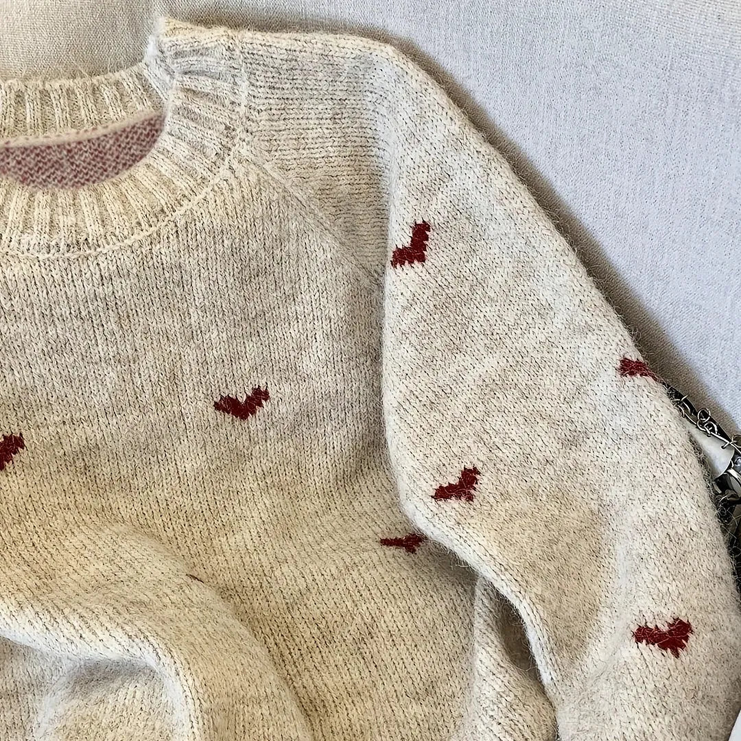 Women's Comfortable Heart Pattern Long Sleeve Pullover Sweater, Round Neck Design